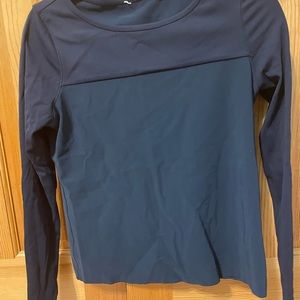 Lululemon long sleeved shirt size small
